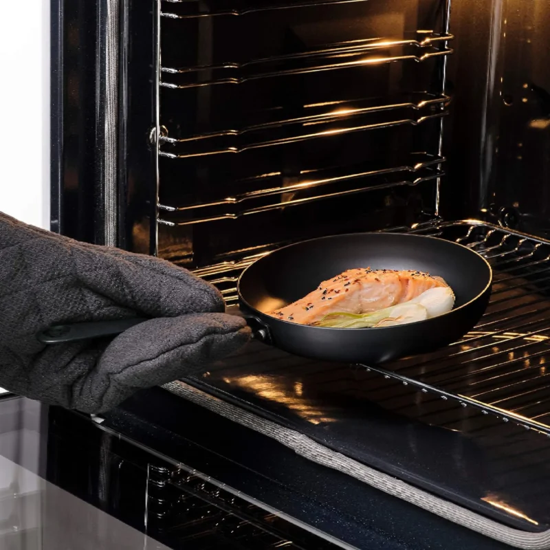 IKEA VARDAGEN Frying Pan – Carbon Steel, 20 cm - Image 4